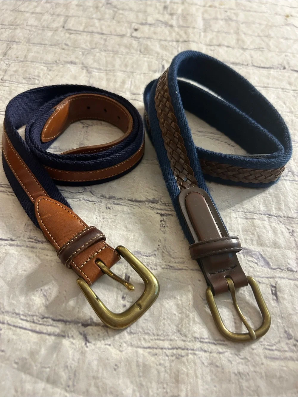 ROUNDTREE & YORK NAVY/BROWN BRASS BUCKLE AND NAVY WITH BROWN BRAIDED MEN BELTS